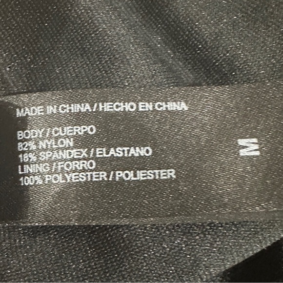 Hurley Primal Wave Black And White One Piece Swimsuit - Picture 8 of 9